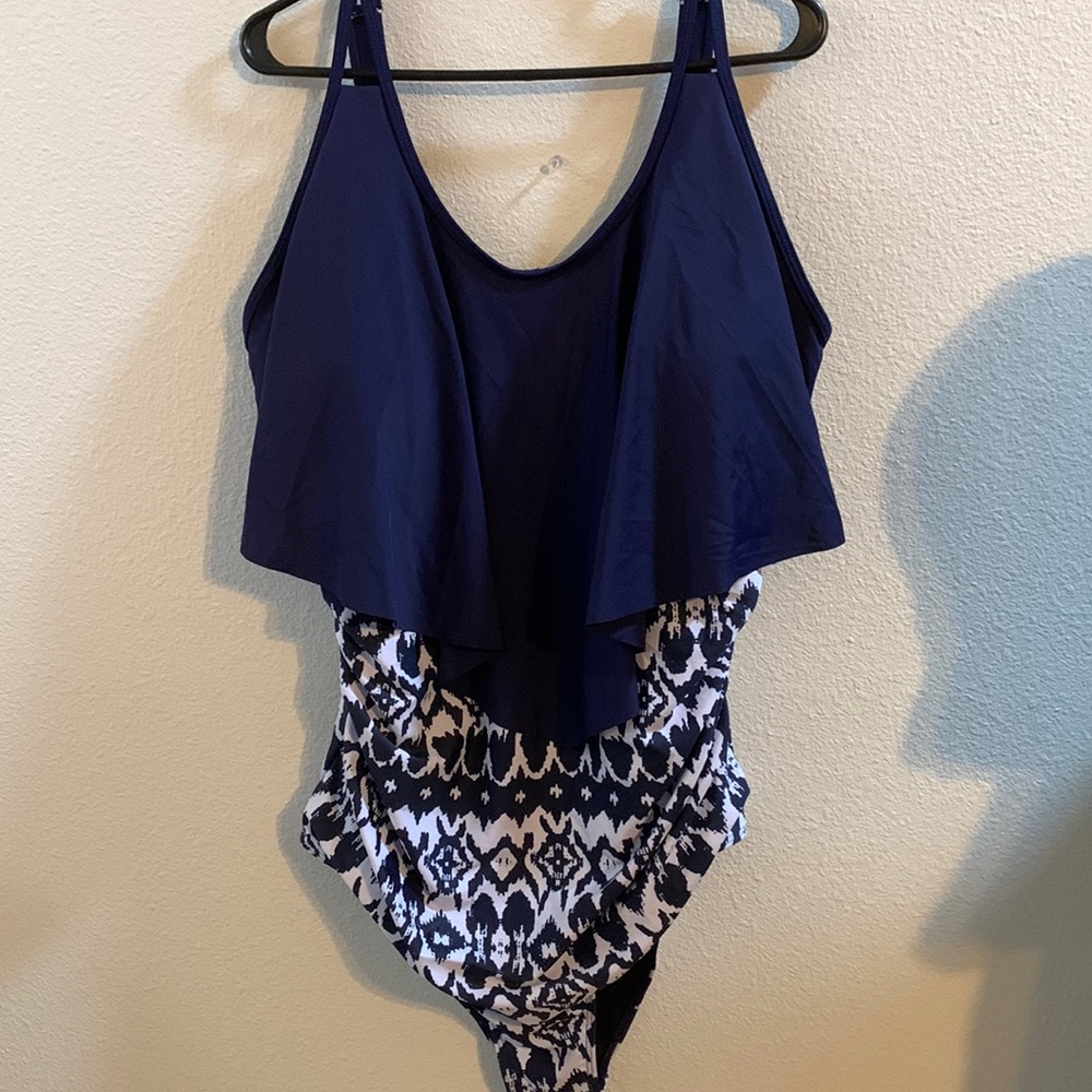 BloomChic size 18/20 Swimsuit